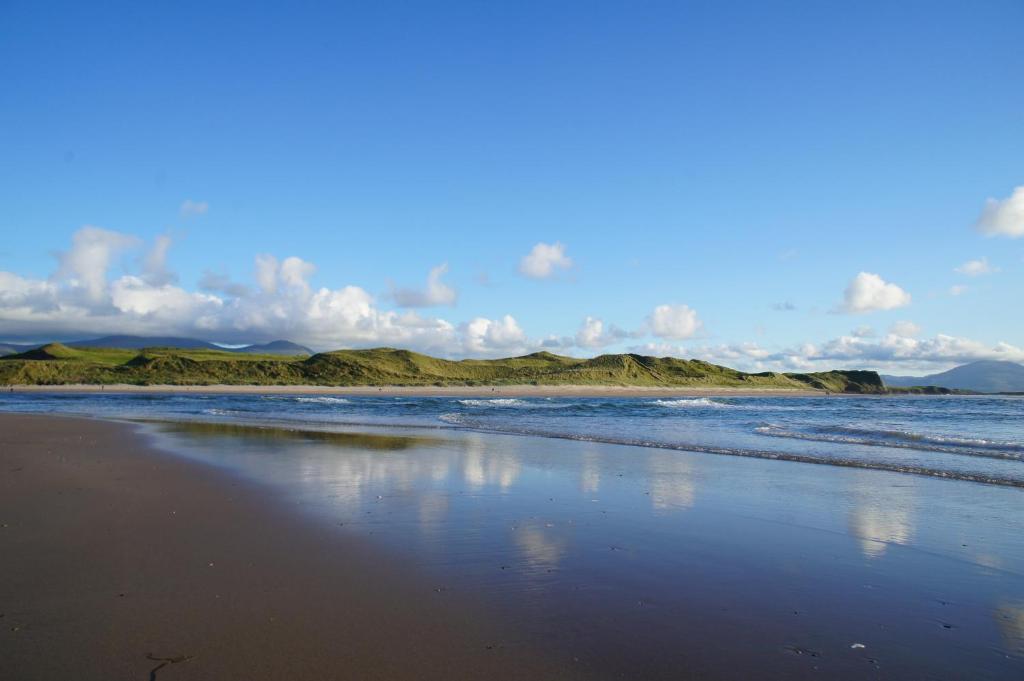 Keanes Of Curraheen, Bar, Restaurant & Accommodation Tralee Exteriér fotografie